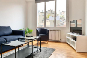 Heart of citycenter close to train station Totally renovated !! #BI